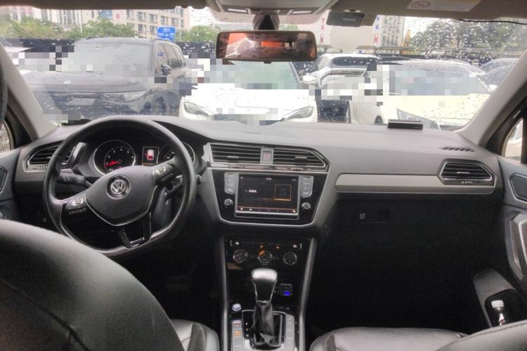 Used Volkswagen Tiguan L 2017 330TSI Automatic Two-Wheel Drive Comfort Edition
