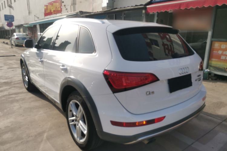 Used Audi Q5 2017 Plus 40 TFSI Technology Model