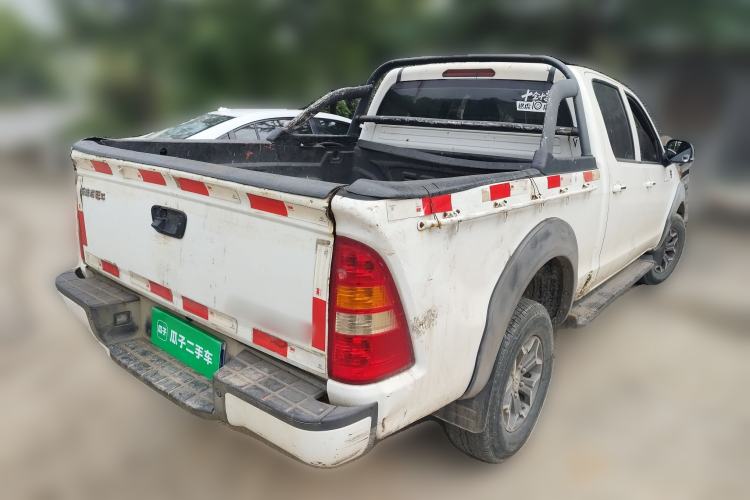 Used Foton Tunland 2018 2.8T E5 Two-Wheel-Drive Comfort Version with Long Wheelbase Equipped with 4J28TC4 Engine
