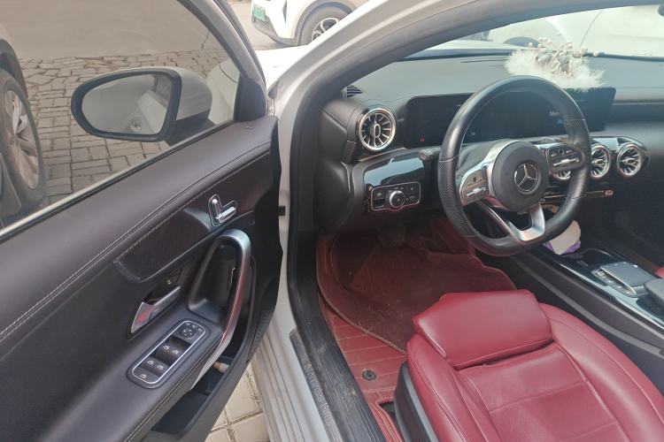 Used Mercedes-Benz A-Class 2021 A 200 L Sport Sedan Fashion Model
