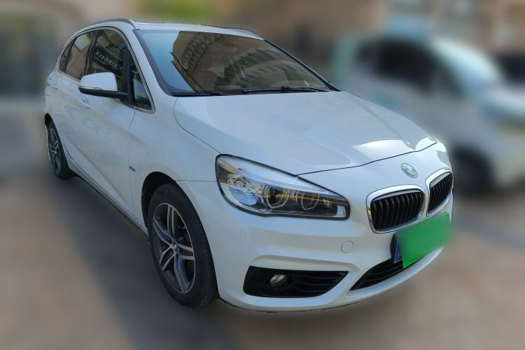 Used BMW 2 Series Active Tourer 2016 218i Sports Design Package Front Right 45 Deg