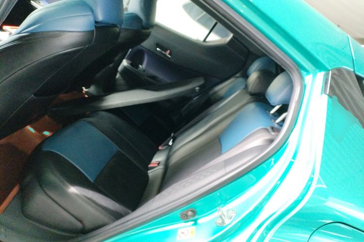 Used Toyota C-HR 2018 2.0L Leading Edition China V-standard
