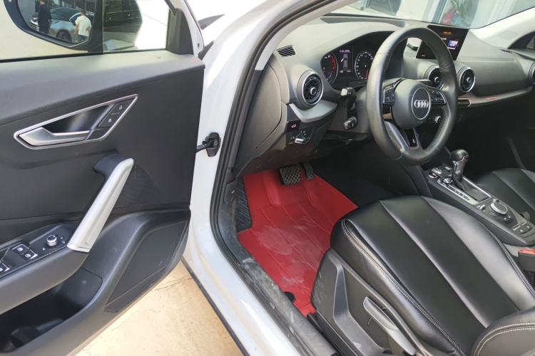 Used Audi Q2L 2021 35 TFSI Progressive Dynamic Edition Driver Seat