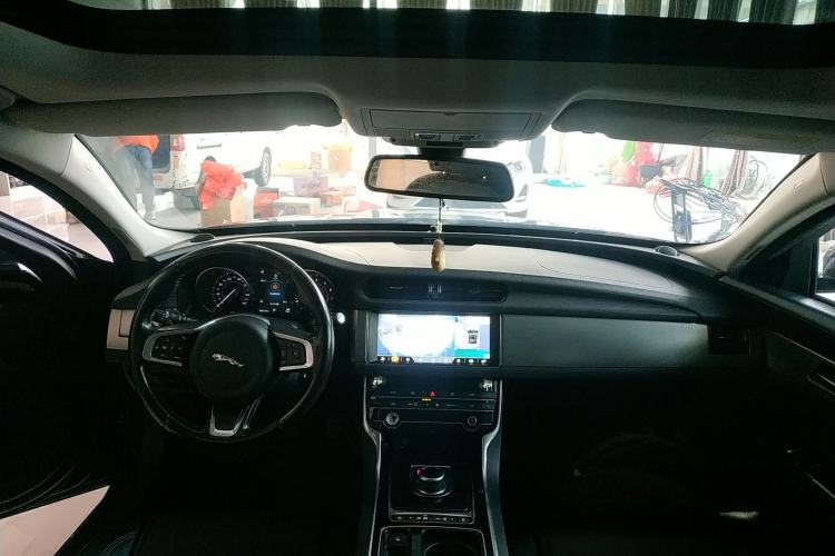 Used Jaguar XFL 2019 XFL 2.0T 200PS Two-Wheel-Drive Luxury Edition
