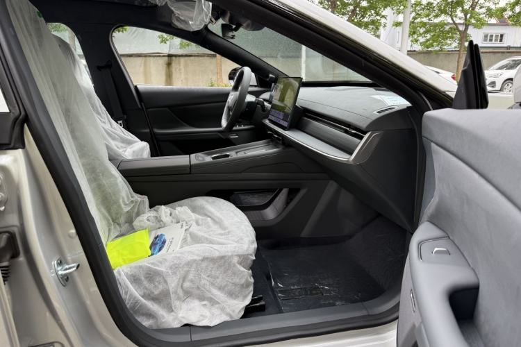 Used Dongfeng eπ eπ007 2026 Model 007+ Pure-Electric 650 Ultra+ LiDAR Edition Right Front Seat