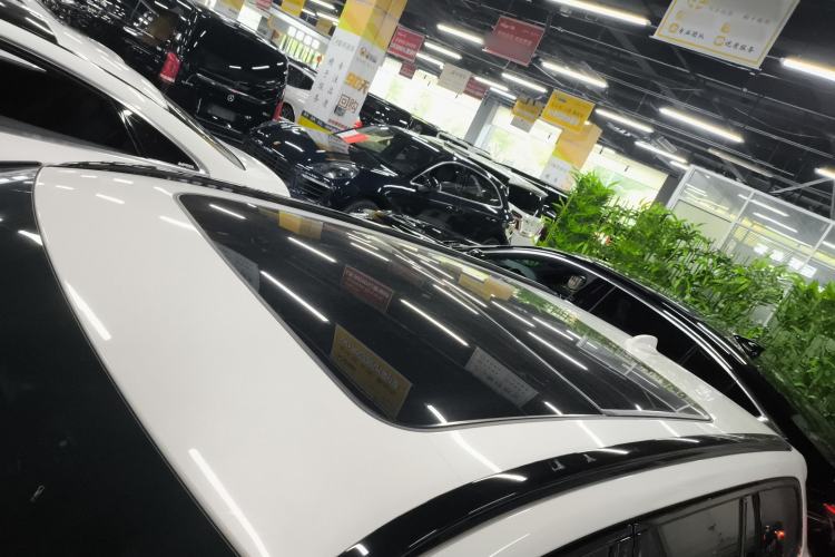 Used Volvo V60 2024 B5 Zhiyuan Sport Edition
