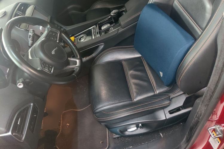 Used Jaguar F-PACE 2018 2.0T Two-Wheel Drive Urban Deluxe Edition
