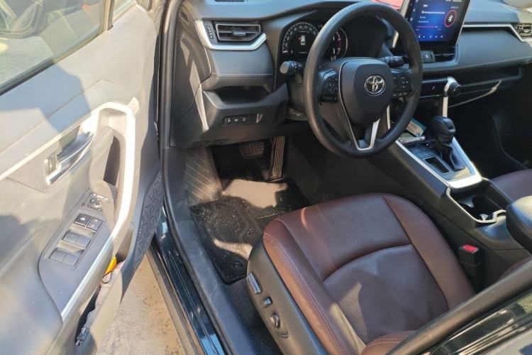 Used Toyota RAV4 2022 2.0L CVT Two-Wheel Drive Fashion Edition
