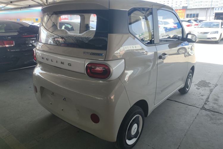 Used Wuling Hongguang MINIEV 2024 3rd Generation 215km Youth Edition Rear Right 45 Deg