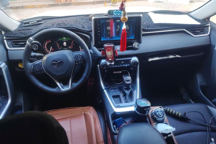 Used Toyota RAV4 2020 2.0L CVT Two-Wheel Drive Fashion Edition
