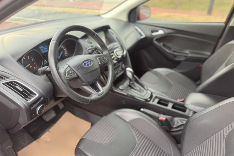 Used Ford Focus 2017 Sedan 1.6L Automatic Fashion Edition Smart Drive Version
