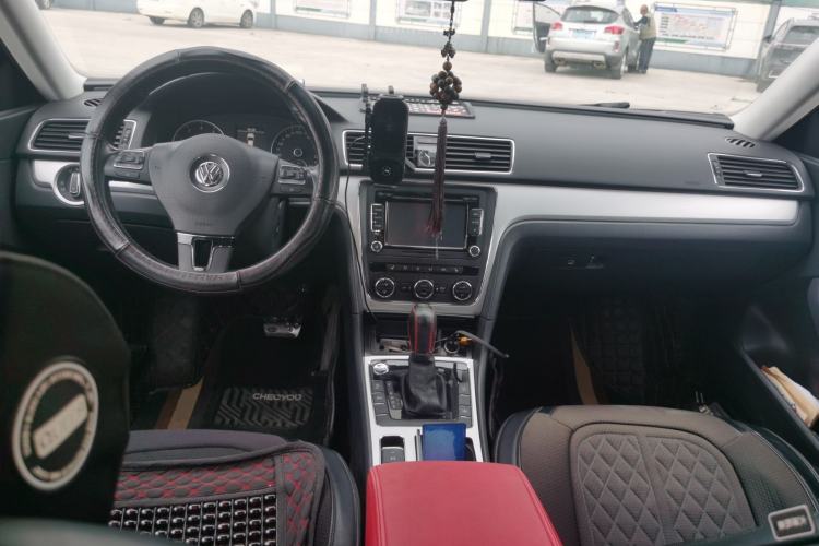 Used Volkswagen Passat 2015 1.8TSI DSG Prestige Edition Center Console