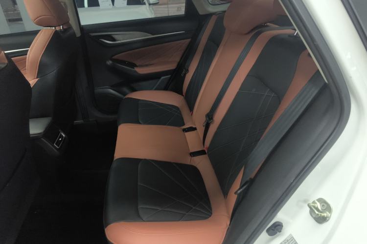 Used Changan Eado 2023 Changan Edition PLUS Blue Whale NE 1.4T GDI DCT Prestige Version
