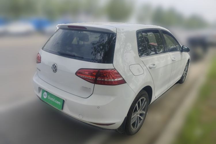 Used Volkswagen Golf 2016 230TSI Automatic Luxury Version Rear Right 45 Deg