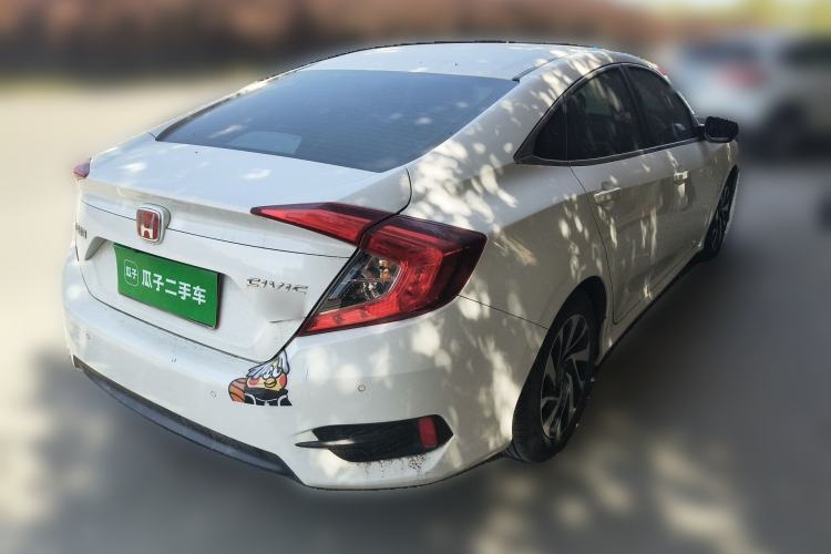 Used Honda Civic 2016 220TURBO CVT Luxury Edition Rear Right 45 Deg