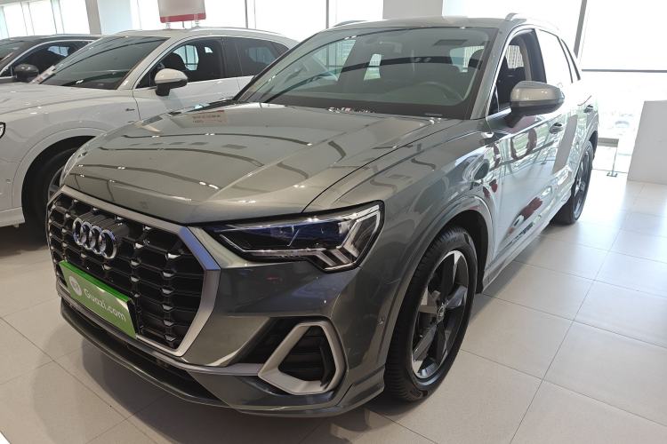 Used Audi Q3 2021 35 TFSI Fashion Dynamic Model
