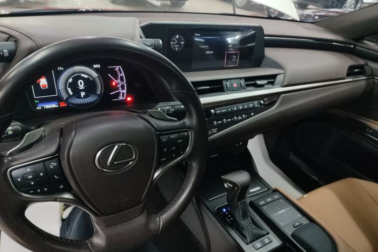 Used Lexus ES 2018 300h Premier Edition China V Standard