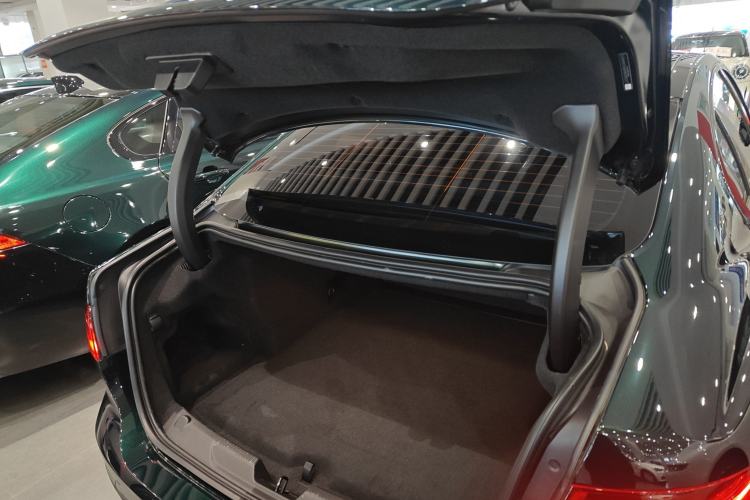 Used Jaguar XEL 2025 2.0T 250 PS R-DYNAMIC 90th Anniversary Edition