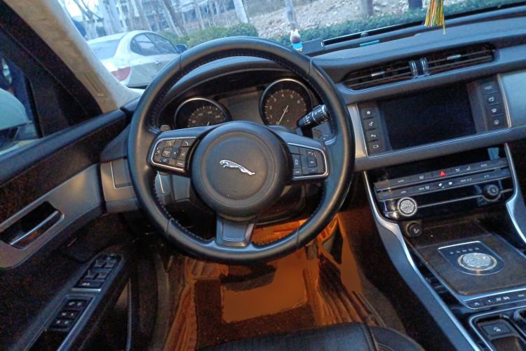 Used Jaguar XFL 2017 XFL 2.0T 240PS Luxury Edition
