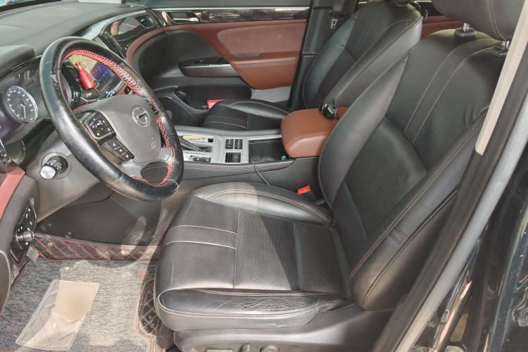 Used GAC Trumpchi GS8 2017 320T Two-Wheel Drive Luxury Smart Connectivity Version (7 Seats)