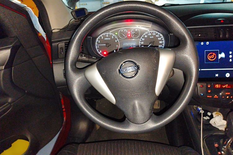 Used Nissan Tiida 2011 1.6L CVT Smart Version Steering Wheel