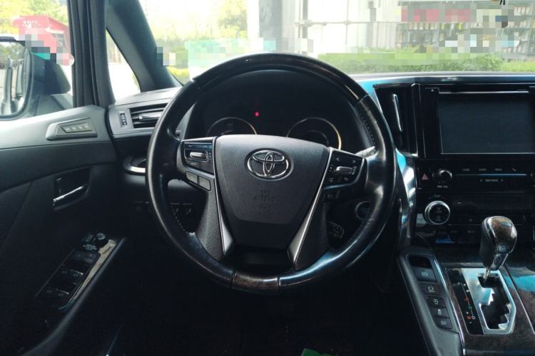 Used Toyota Alphard 2018 Revised Version 3.5L Premium Edition Steering Wheel