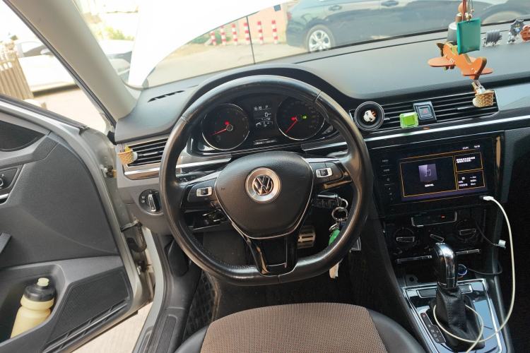 Used Volkswagen C-TREK 2017 230TSI DSG Comfort Version
