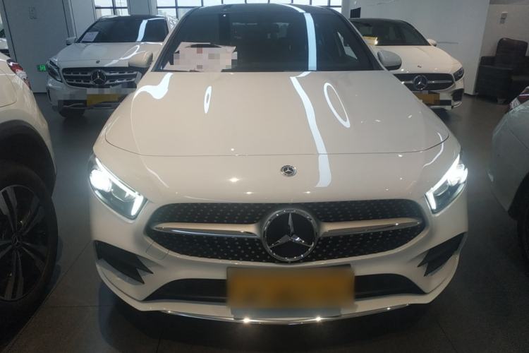 Used Mercedes-Benz A-Class 2022 Revised Version A 200 L Sport Sedan Fashionable Style
