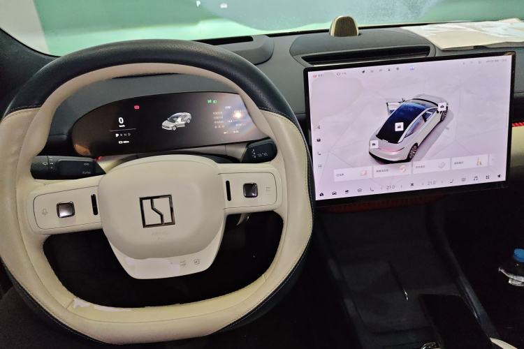 Used Zeekr 007 2024 Four-Wheel Drive Version 75 kWh Center Console