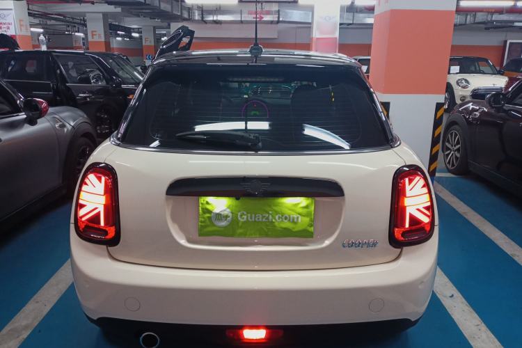 Used MINI MINI 2019 1.5T COOPER Artist Five-Door Edition
