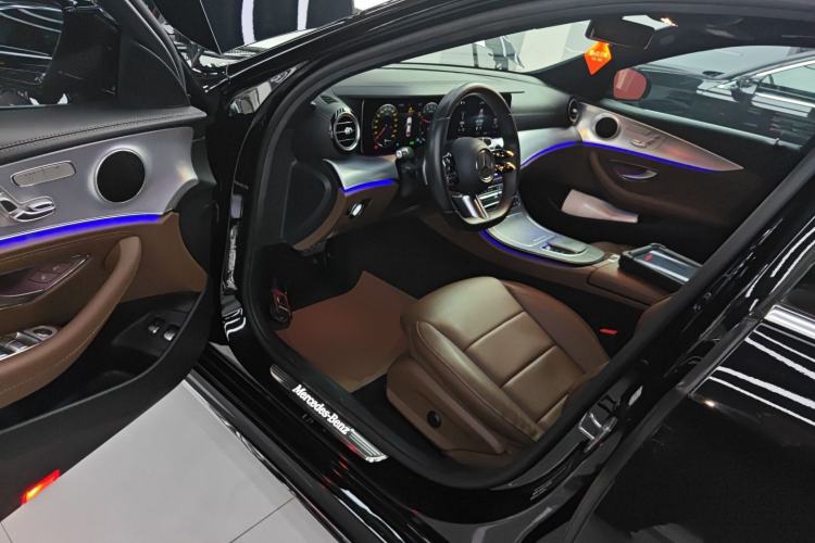 Used Mercedes-Benz E-Class New Energy 2022 E 350 e L Plug-in Hybrid Sports Sedan