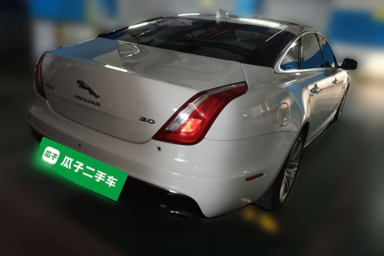 Used Jaguar XJ 2018 XJL 3.0 SC Two-Wheel-Drive Elegant Business Edition Rear Right 45 Deg