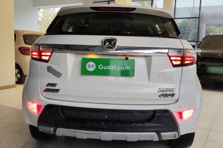 Used JMC Yusheng S330 2016 1.5L GTDi Automatic Two-Wheel Drive Comfort Edition
