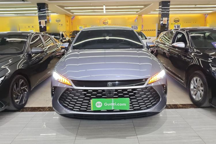 Used BYD Qin PLUS 2025 DM-i Smart Drive 55KM Leading Model
