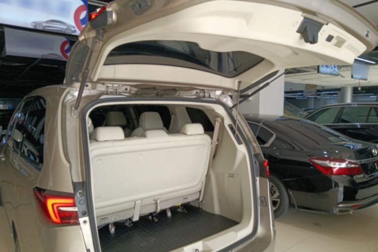 Used Buick GL8 2022 Land Executive Class 652T Prestige Model
