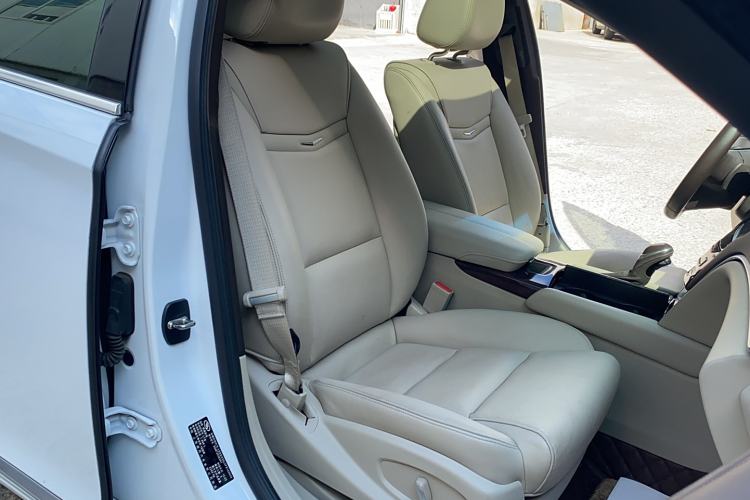 Used Cadillac XTS 2015 28T Comfort Model