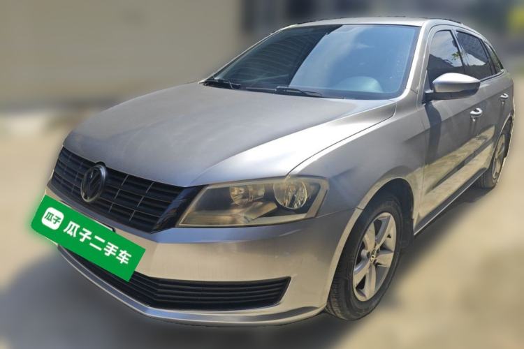 Used Volkswagen Gran Lavida 2013 1.6L Automatic Fashion Model