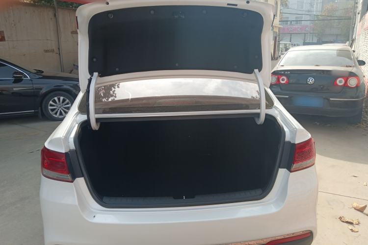 Used Kia K4 2014 1.8L Manual GL
