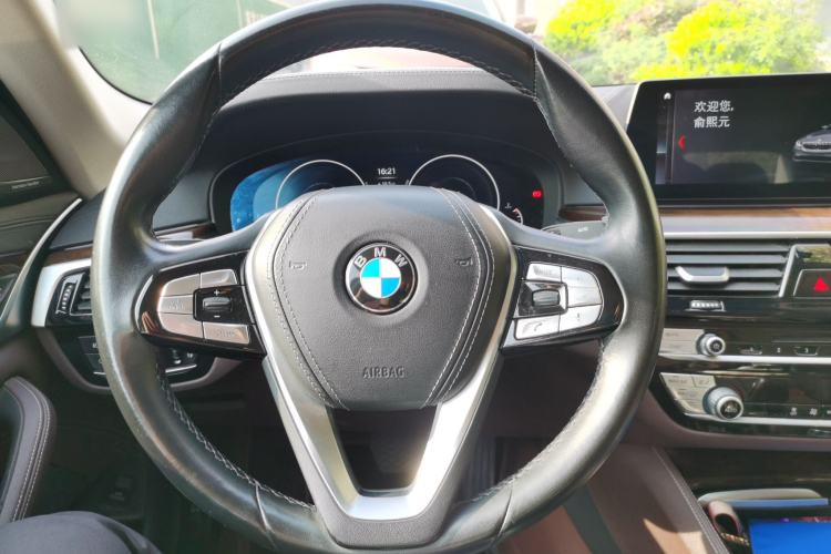 Used BMW 5 Series 2018 525Li Luxury Package
