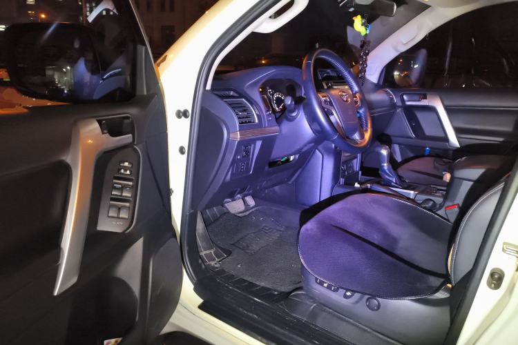 Used Toyota Prado 2018 3.5L Automatic TX-L Driver Seat