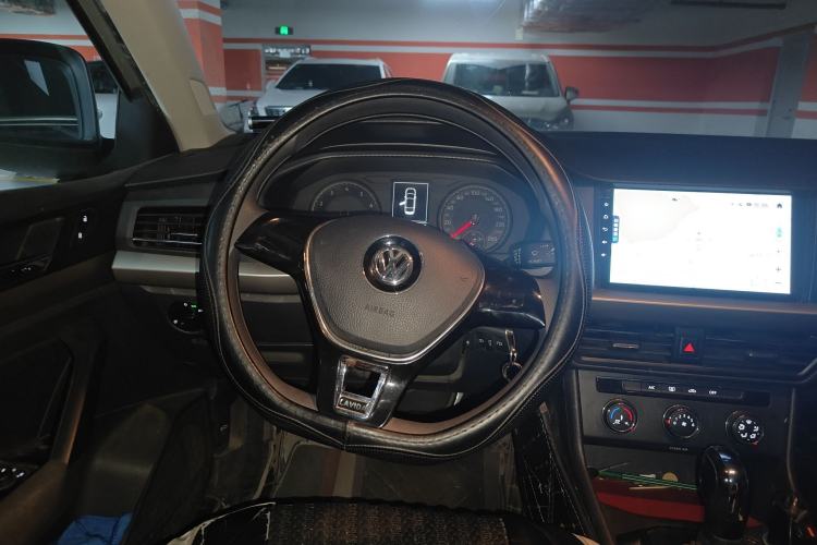 Used Volkswagen Lavida 2019 1.5L Automatic Fashion Edition China VI Steering Wheel