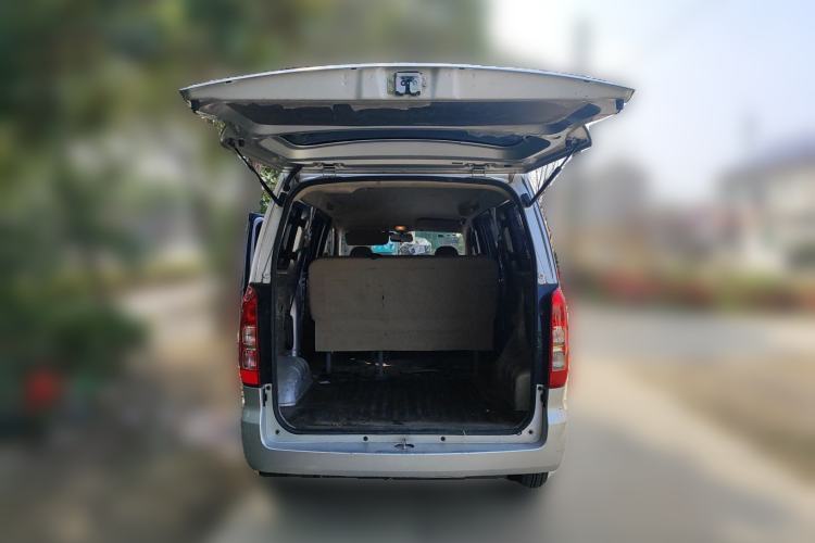 Used Wuling Hongguang V 2022 1.5L Jingqu Version Hydraulic Power Steering LAR