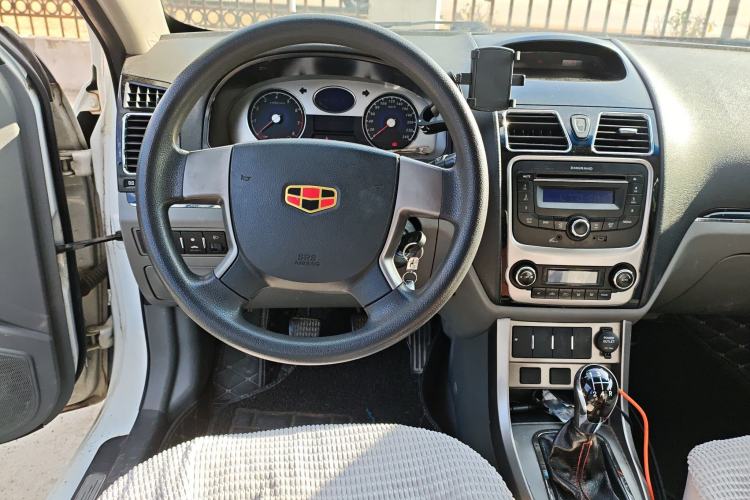 Used Geely Auto Classic Emgrand 2012 Sedan 1.5L Manual Standard Model
