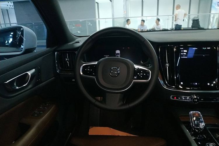 Used Volvo S60 2025 B4 Zhiyuan Luxury Edition