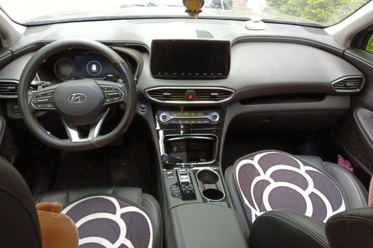 Used Hyundai Santa Fe 2019 380 TGDi DLX Automatic 2WD Prestige Edition China V Emission Standard Center Console