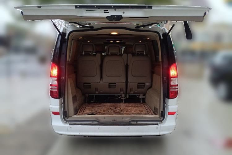 Used Mercedes-Benz Viano 2013 3.0L Navigator Edition