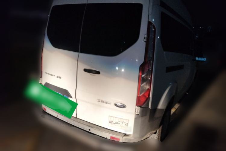 Used Ford Transit 2019 2.0T Gasoline Multi-Purpose Commercial Vehicle Mid-Drive Mid-Roof 6-Seater China VI Standard