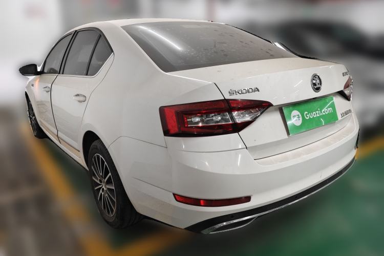 Used Skoda Octavia 2018 1.6L Automatic Luxury Edition