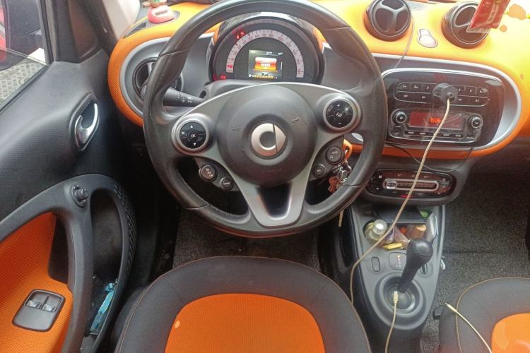 Used smart forfour 2016 1.0L 52 kW Passion Edition