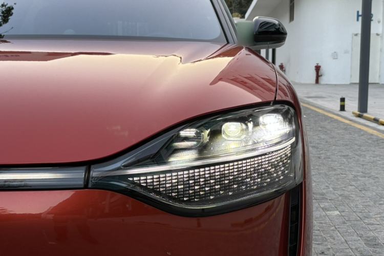 Used Hima AITO M9 2024 Range-Extended Ultra Version 52 kWh 5-Seater Model
